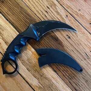 Black Tactical Karambit Knife